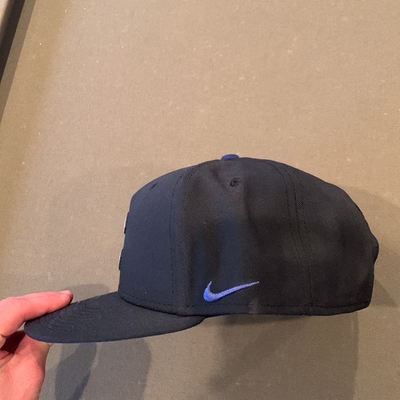 Nike True Adjustable Chicago Cubs SnapBack - Picture 3 of 3